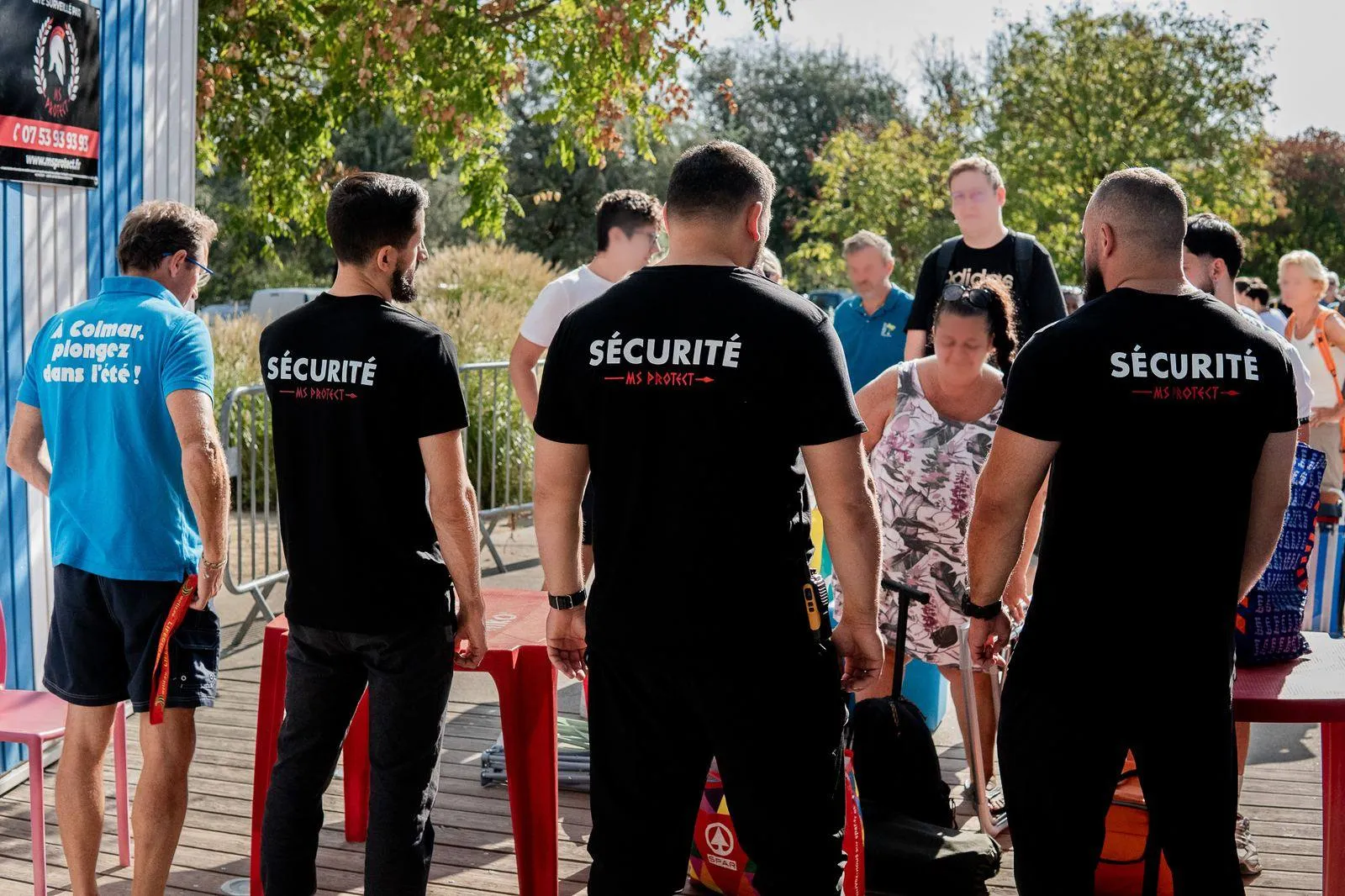 Agents MS Protect assurant le contrôle d'accès lors d'un événement